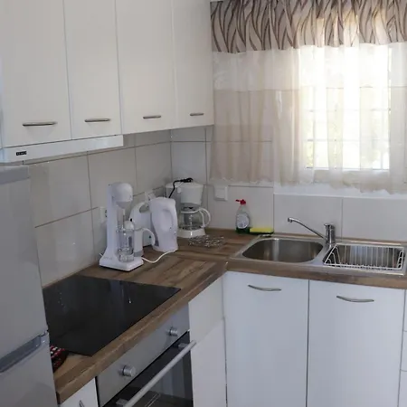 Ateni House Garden Appartement *